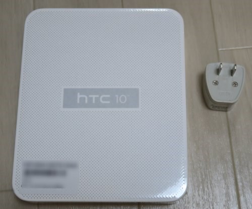 HTC 10の化粧箱