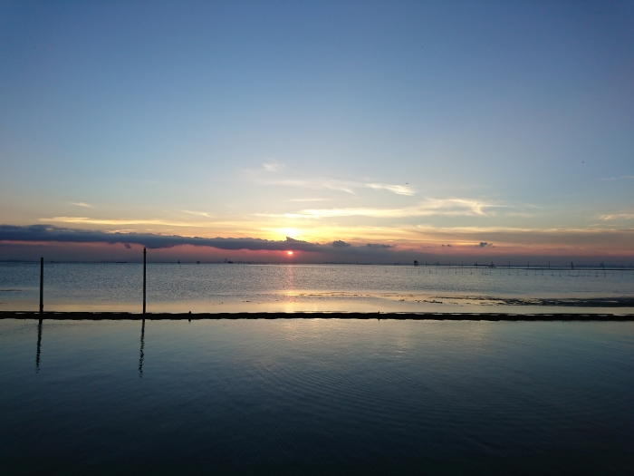 Xperia X Performaceのカメラで撮影した夕日写真